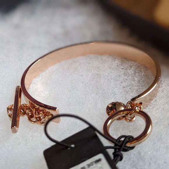 [2/$40] NWT - BCBGENERATION Bangle Bracelet - Rose Gold - Picture 5 of 5